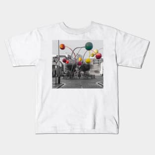 Penelope Sculpture, Liverpool Kids T-Shirt